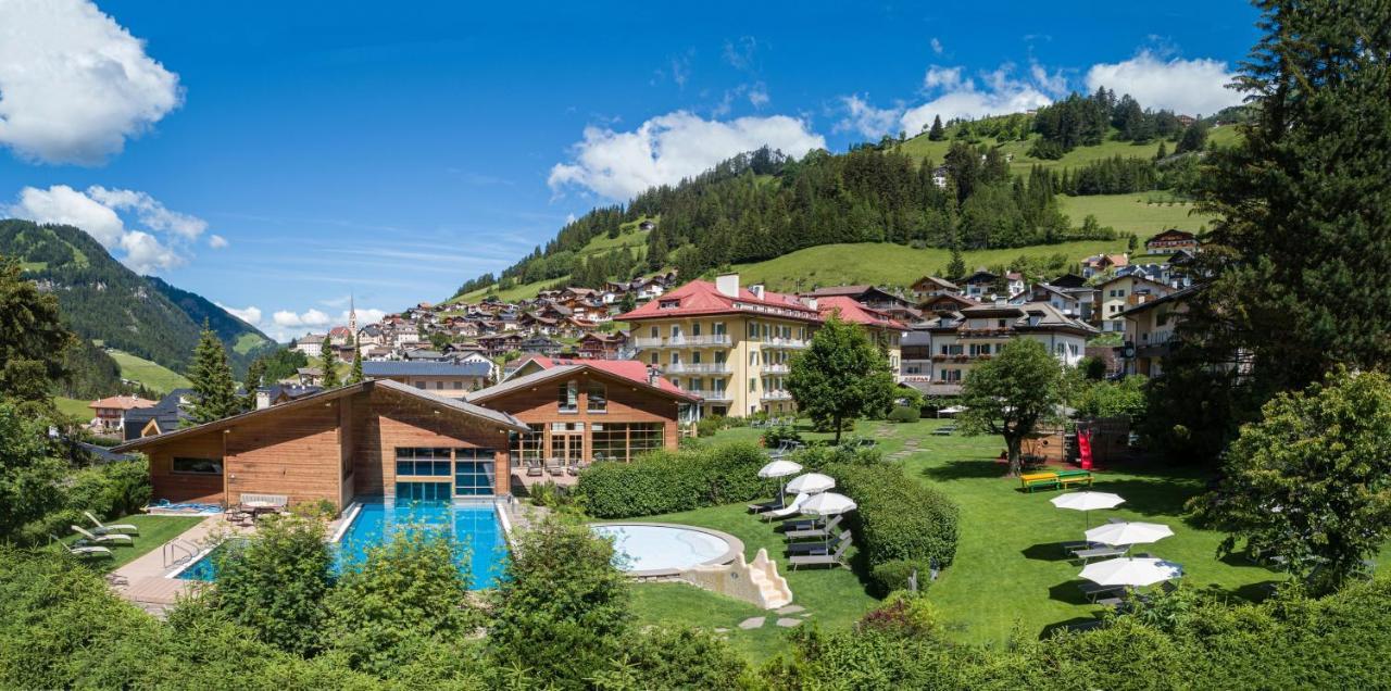 Family Hotel Posta Santa Cristina Val Gardena 외부 사진