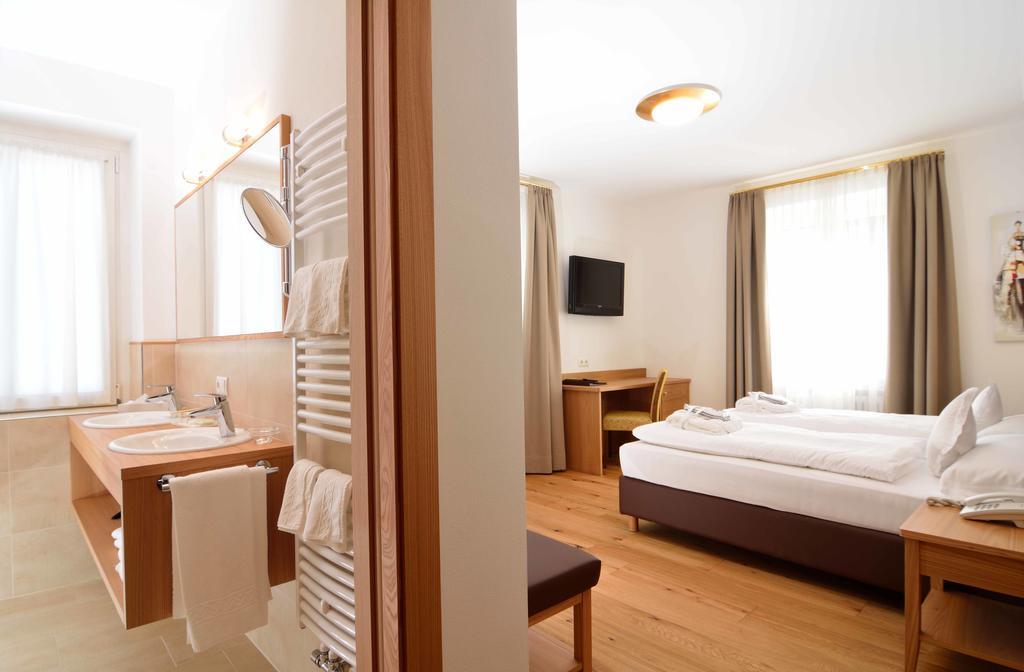 Family Hotel Posta Santa Cristina Val Gardena 외부 사진